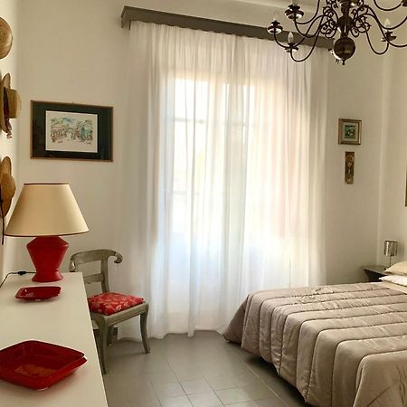 Guest House A Due Passi Olbia Extérieur photo