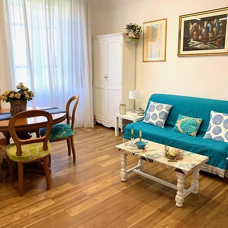 Guest House A Due Passi Olbia Extérieur photo