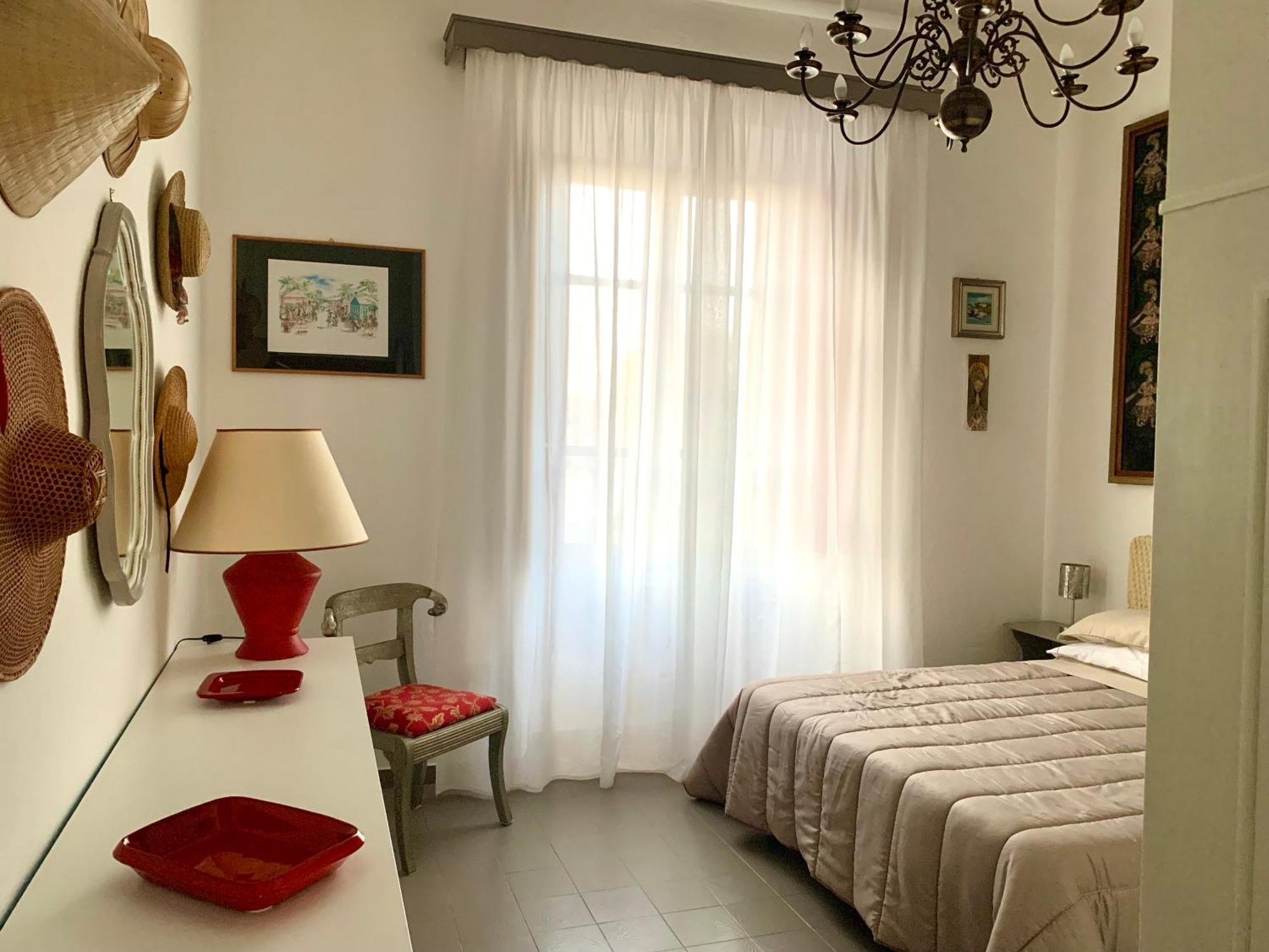Guest House A Due Passi Olbia Extérieur photo