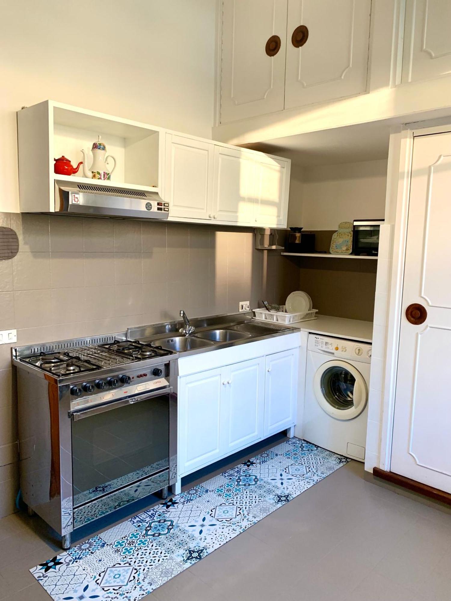 Guest House A Due Passi Olbia Extérieur photo